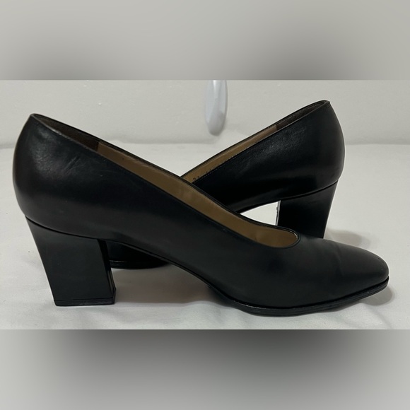 Classic Black Salvatore Ferragamo Leather Square Toe Block Heel Pumps 7.5C - Picture 5 of 10